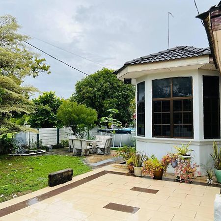 Pulai Field Aa Homestay Kangar Ngoại thất bức ảnh